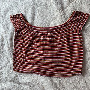 Striped crop top🖤